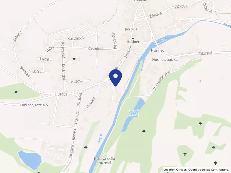 AM Centrum trade, s.r.o., Mikulášova 23, 38421 Husinec - Husinec, IČO 01602802