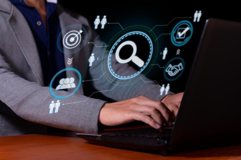 Zkratky v HR - znáte rozdíly mezi ATS, CRM, LMS? | JenPráce.cz